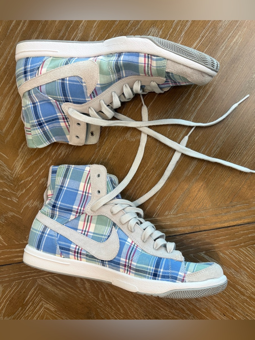 Nike Women's  Blazer Mid "School Girl" Plaid sneakers 2009